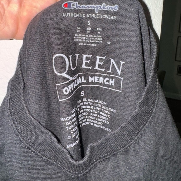Queen x Champion x Freddie Mercury T-Shirt: Adult Unisex Small: Band Merch - Picture 4 of 4